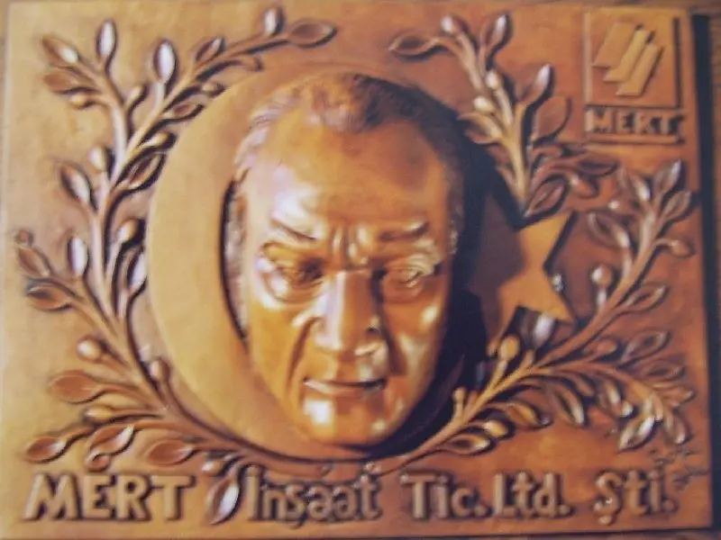 Atatürk Portre Rölyefi