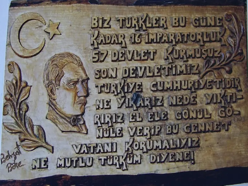 Atatürk Portresi ve Özdeyiş