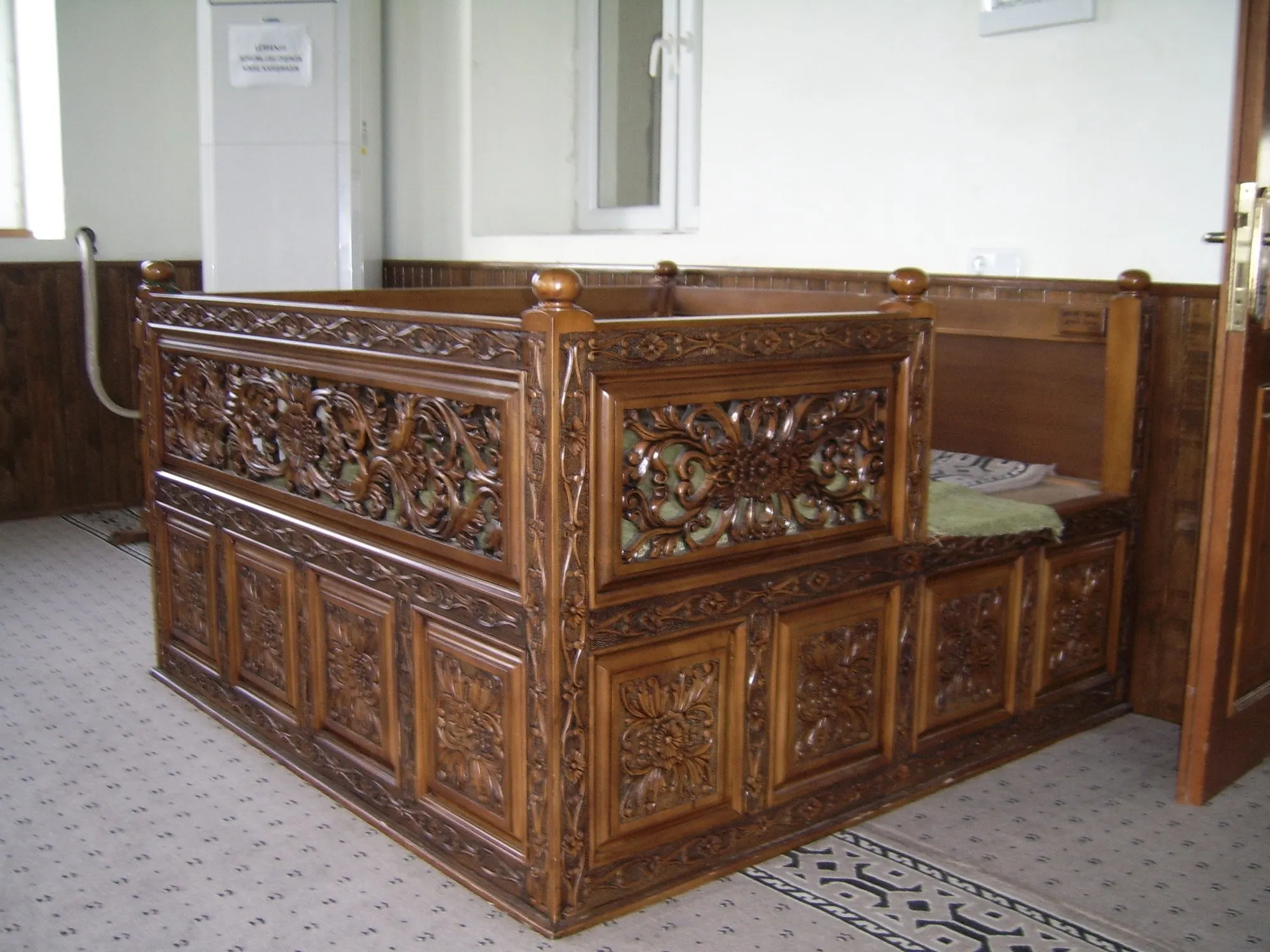 Cami İç Mekân Ahşap İşleri (4/4)